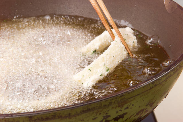 オニオンリングフライの作り方の手順7