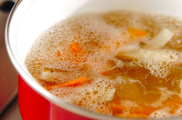 豚肉入りみそ汁の作り方の手順4