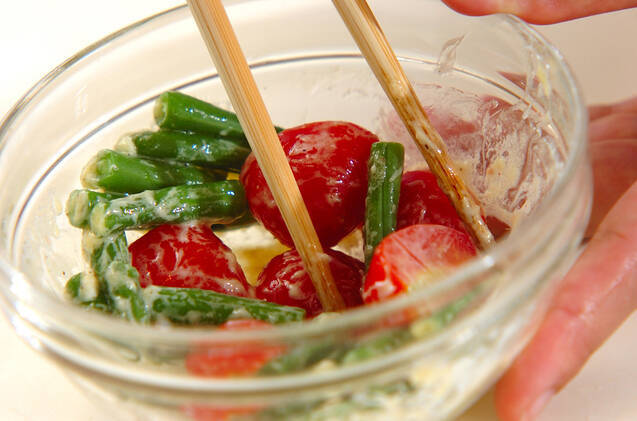 サヤインゲンとプチトマトのサラダの作り方の手順3