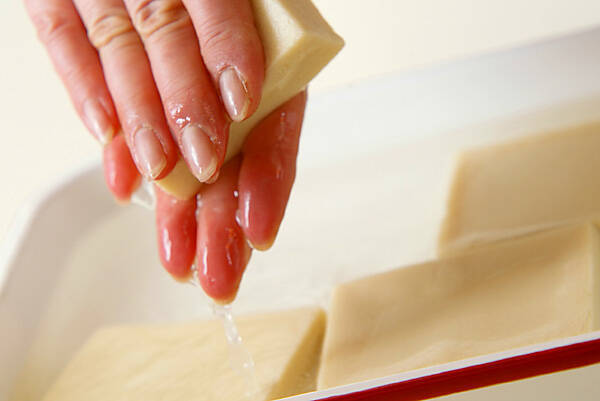 高野豆腐の戻し方の作り方の手順2