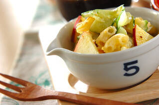 カレー風味のマカロニサラダ