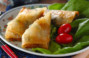 基本の春巻き 意外と簡単 春雨など具材たっぷりのボリューム感