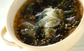 新玉ネギとワカメのスープ