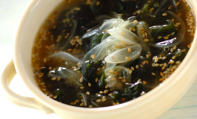 新玉ネギとワカメのスープ