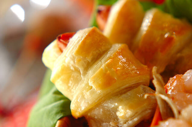 ソーセージの入ったサクサクのクロワッサン