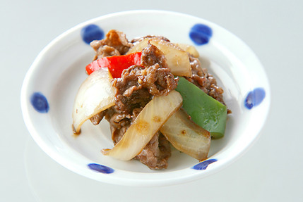 牛肉と玉ネギの炒め物
