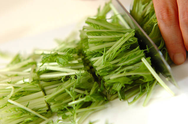 簡単もう一品！さっぱり水菜のサラダの作り方の手順1