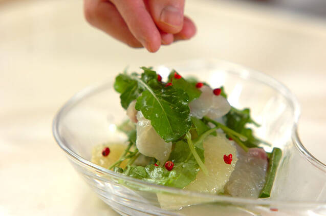 鯛とグレープフルーツのサラダの作り方の手順2