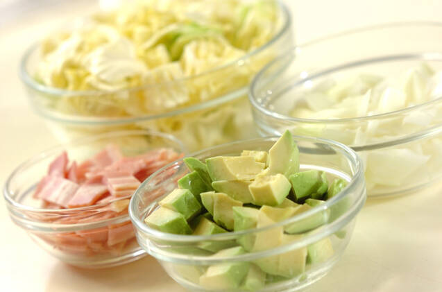 サワークリームのせポトフパスタの作り方の手順1