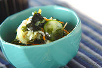 キャベツとワカメのユカリ和え