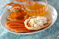 ゆでカニのオレンジソース添え