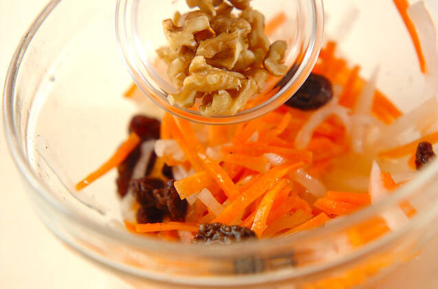 ニンジンと大根のハニージンジャーサラダの作り方の手順2