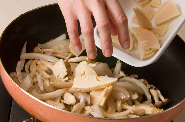 牛肉のバジル炒めの作り方の手順3