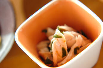 ささ身と大葉の梅肉和え