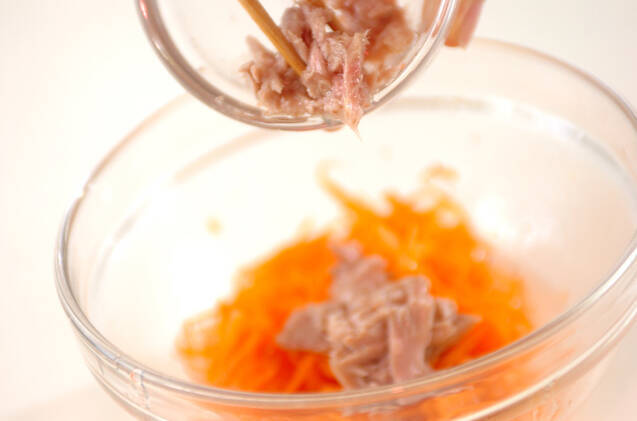 ニンジンサラダの作り方の手順2