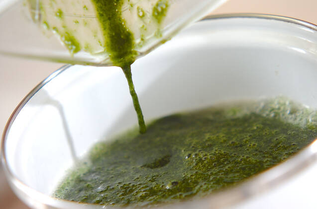 モロヘイヤのスープの作り方の手順2