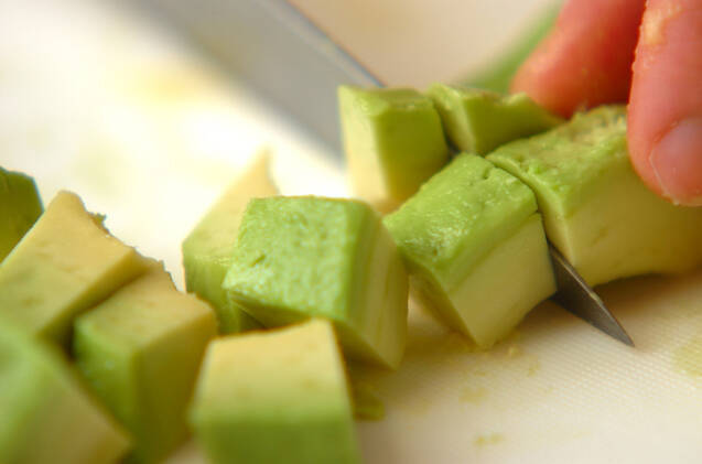 アボカド卵サラダの作り方の手順1