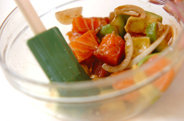 サーモンサラダの作り方の手順1