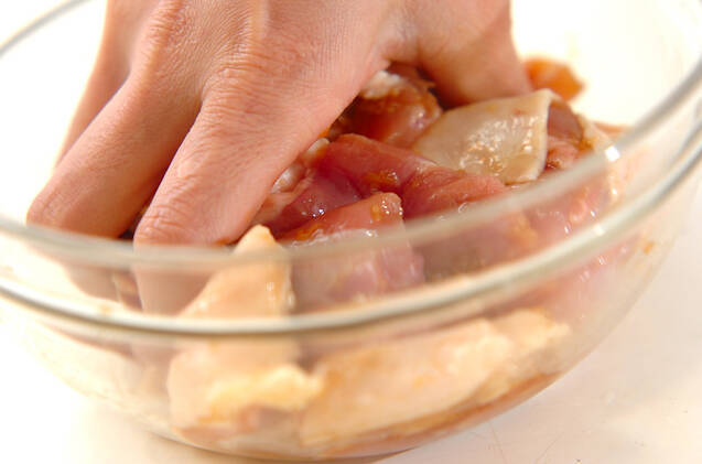 鶏肉のアーモンド揚げの作り方の手順1