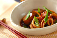 煮物の簡単レシピ 里芋とやわらかイカ ほっこり美味しい