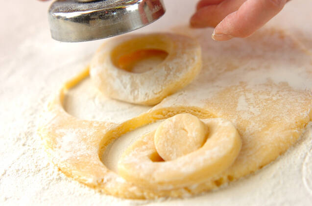 昭和のドーナツの作り方の手順4