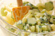 緑のヨーグルトサラダの作り方1