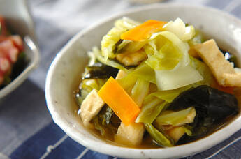 キャベツと油揚げの煮物