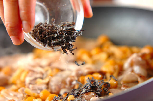 豚肉とナメコの塩昆布炒めの作り方の手順2