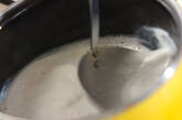 白玉入りココナッツ汁粉の作り方2