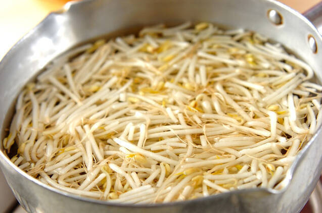 モヤシのピリ辛ゴマダレの作り方の手順5