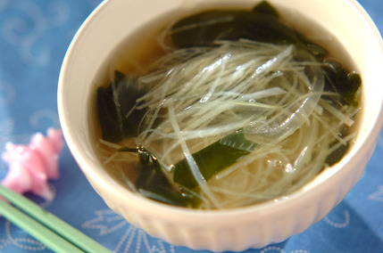 せん切りジャガイモのスープ