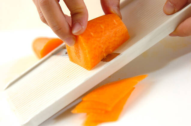 ニンジンのハニーサラダの作り方の手順1