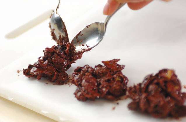 アンズ入り！簡単クリスピークランチチョコの作り方の手順5