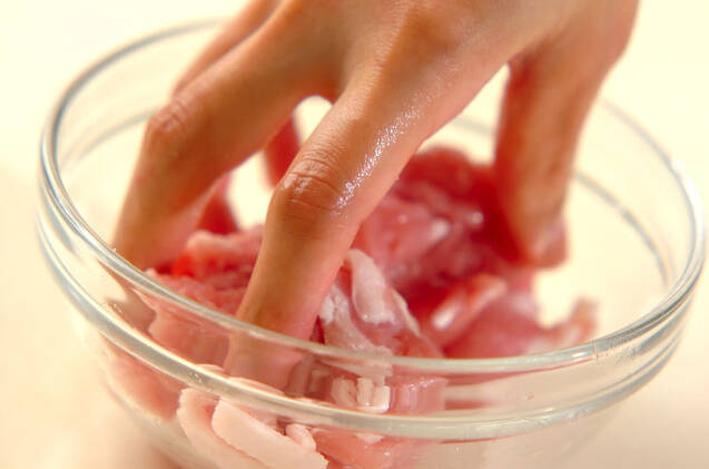 豚肉とキャベツのピリ辛炒めの作り方の手順1