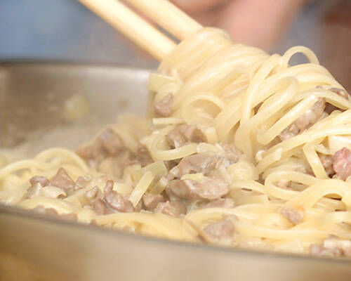 鶏レバーとキノコの伊北部風の作り方の手順5