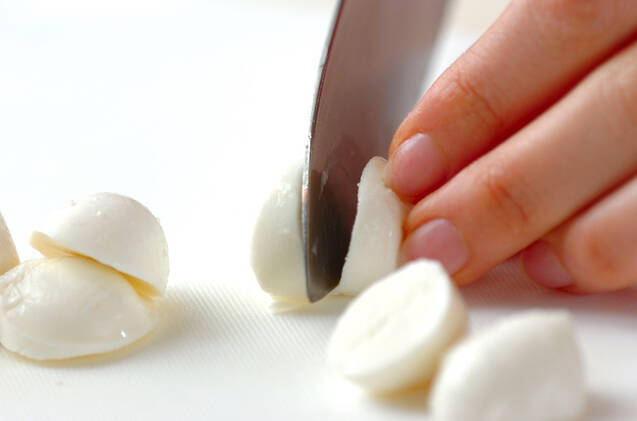 バゲットピザの作り方の手順2