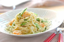 エビ入りカルボナーラ