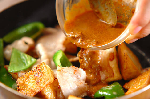 厚揚げのカレー炒めの作り方の手順2