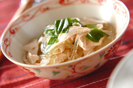 ささ身と葛きりのサッパリ和え