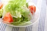 シンプルなサラダ