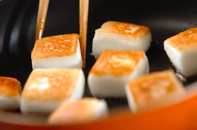 焼きハンペンのおろし汁の作り方の手順1