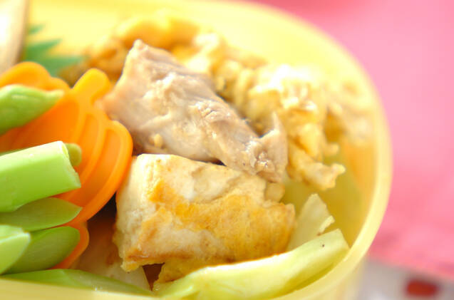 サバのみそ煮と豆腐の卵炒め