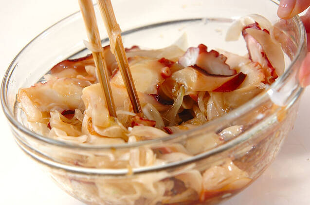 タコと玉ネギの酢の物の作り方の手順4