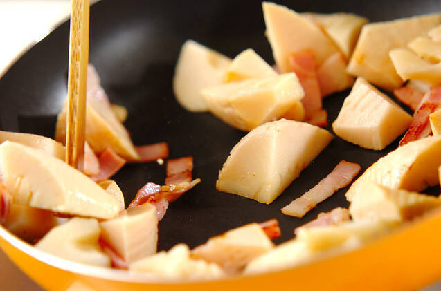 タケノコのバターじょうゆ炒めの作り方の手順3