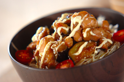 鶏肉の照り焼きユズマヨ丼