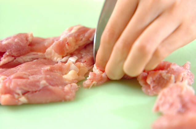 鶏肉の照り焼きユズマヨ丼の作り方の手順1