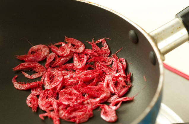 トマトと桜エビ混ぜ素麺の作り方の手順1