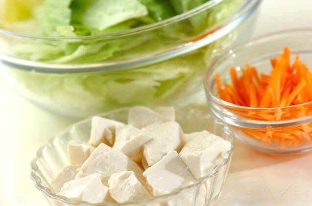 レタスと豆腐の中華スープの作り方の手順1