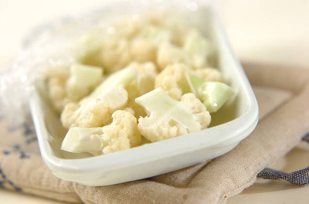 カリフラワーのマヨ炒めの作り方の手順1