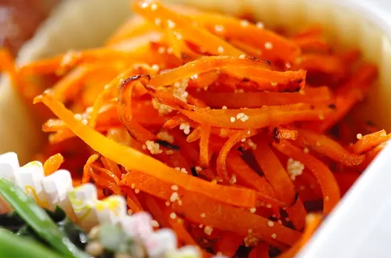 ニンジンの明太子炒め 副菜 レシピ 作り方 E レシピ 料理のプロが作る簡単レシピ